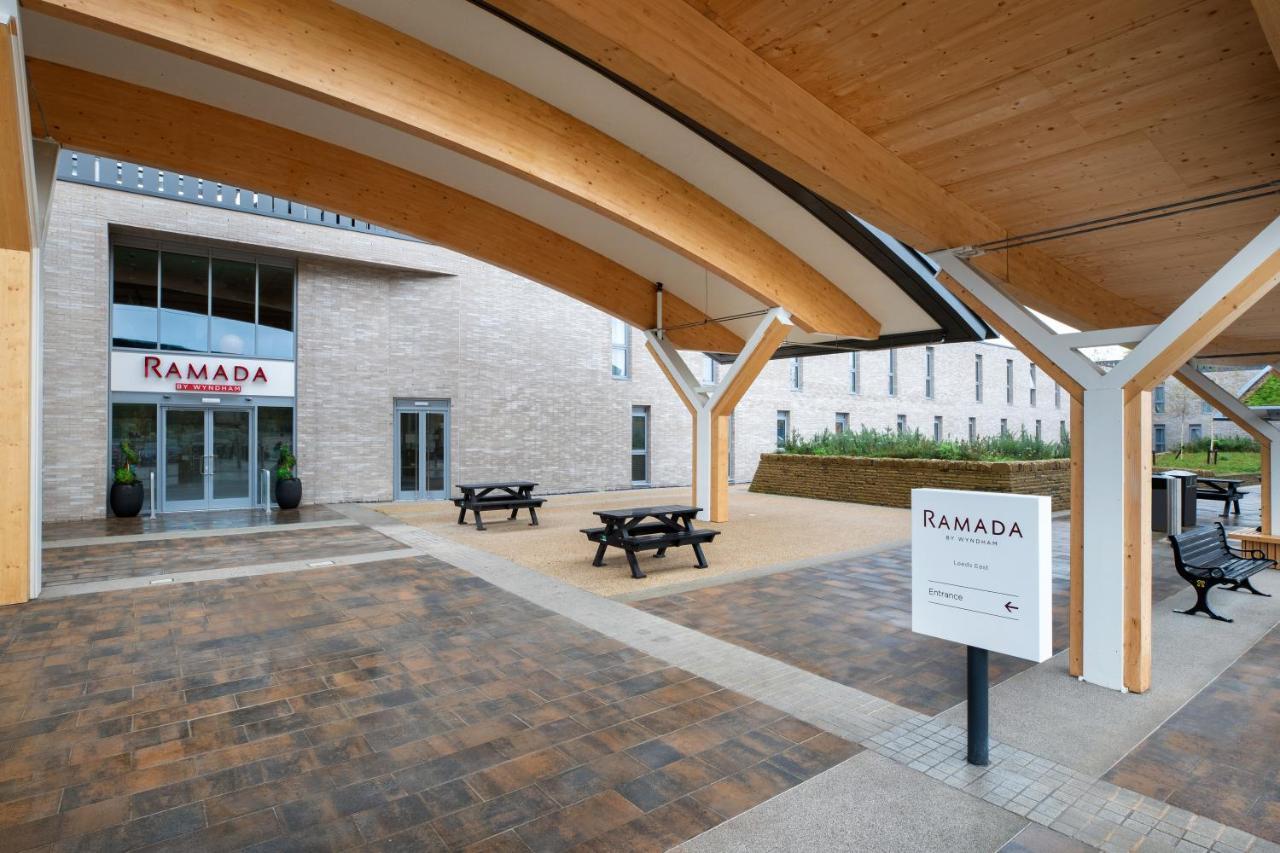 Ramada By Wyndham Leeds East Ξενοδοχείο Εξωτερικό φωτογραφία