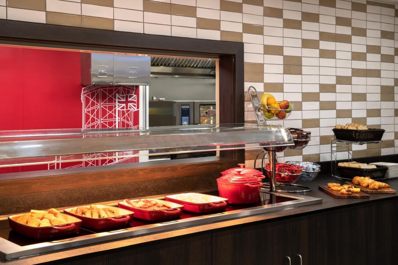 Ramada By Wyndham Leeds East Ξενοδοχείο Εξωτερικό φωτογραφία